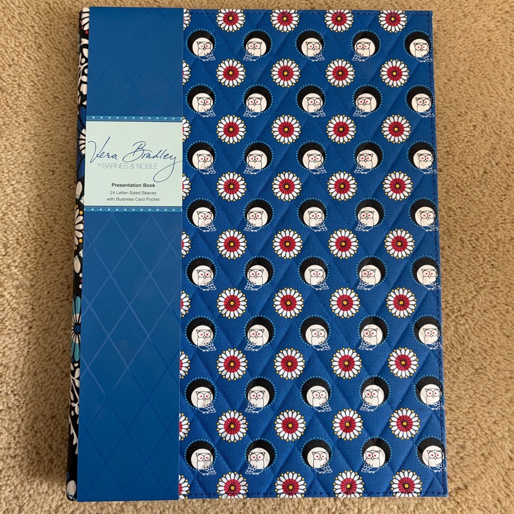 Vera Bradley Blue Floral Daisy Pattern Presentation Book
